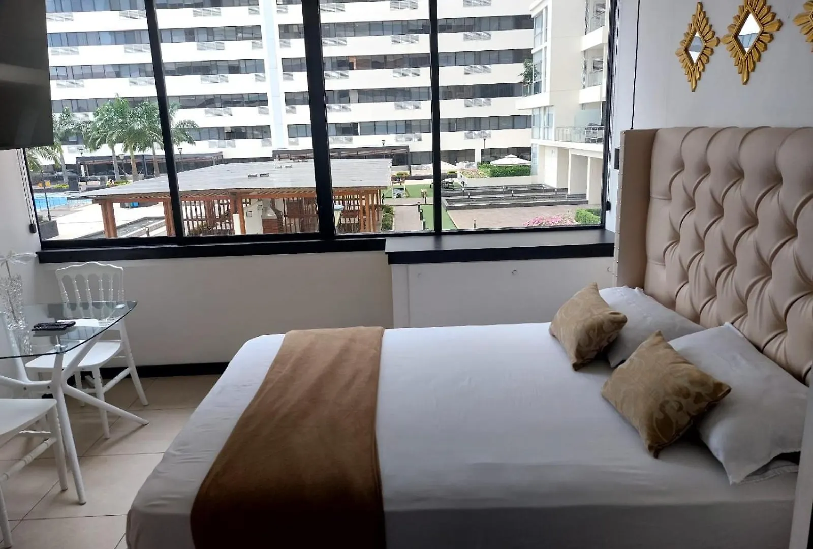 Ecusuites Jacuzzi Bellini Hidromasaje Privado Guayaquil 0*,  Ekvador
